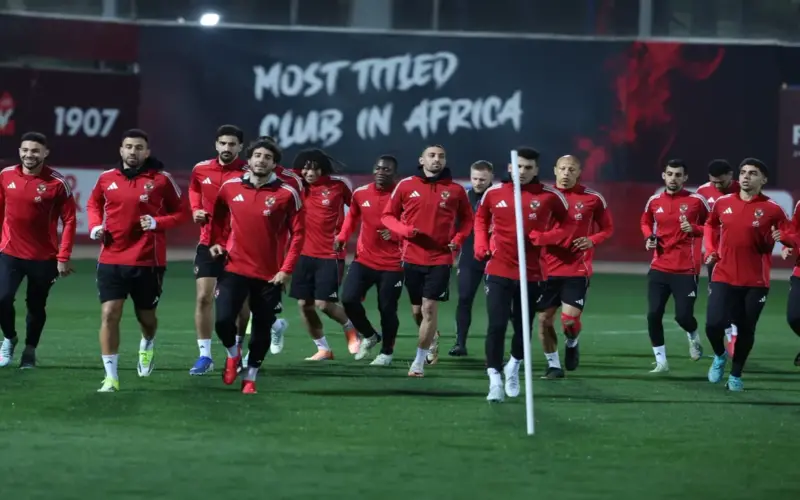 الأهلي يواصل تدريباته اليوم استعدادًا للمصري.. ويدخل معسكر مغلق غدًا